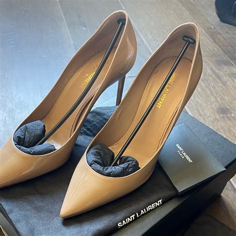 ysl anja pump
